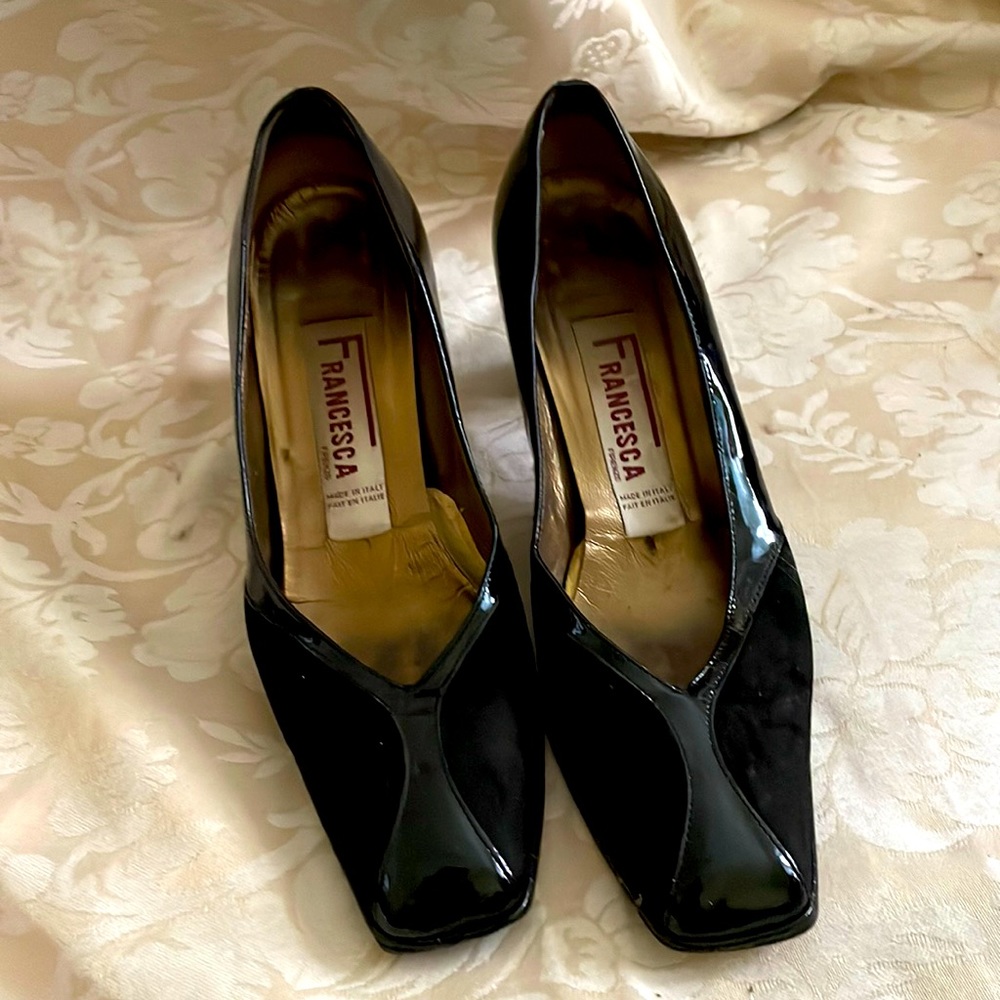 Black patent leather and suede Francesca pumps Size 8.5AA